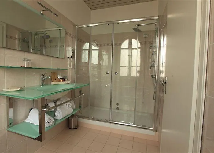 Pirandello Otel 3*